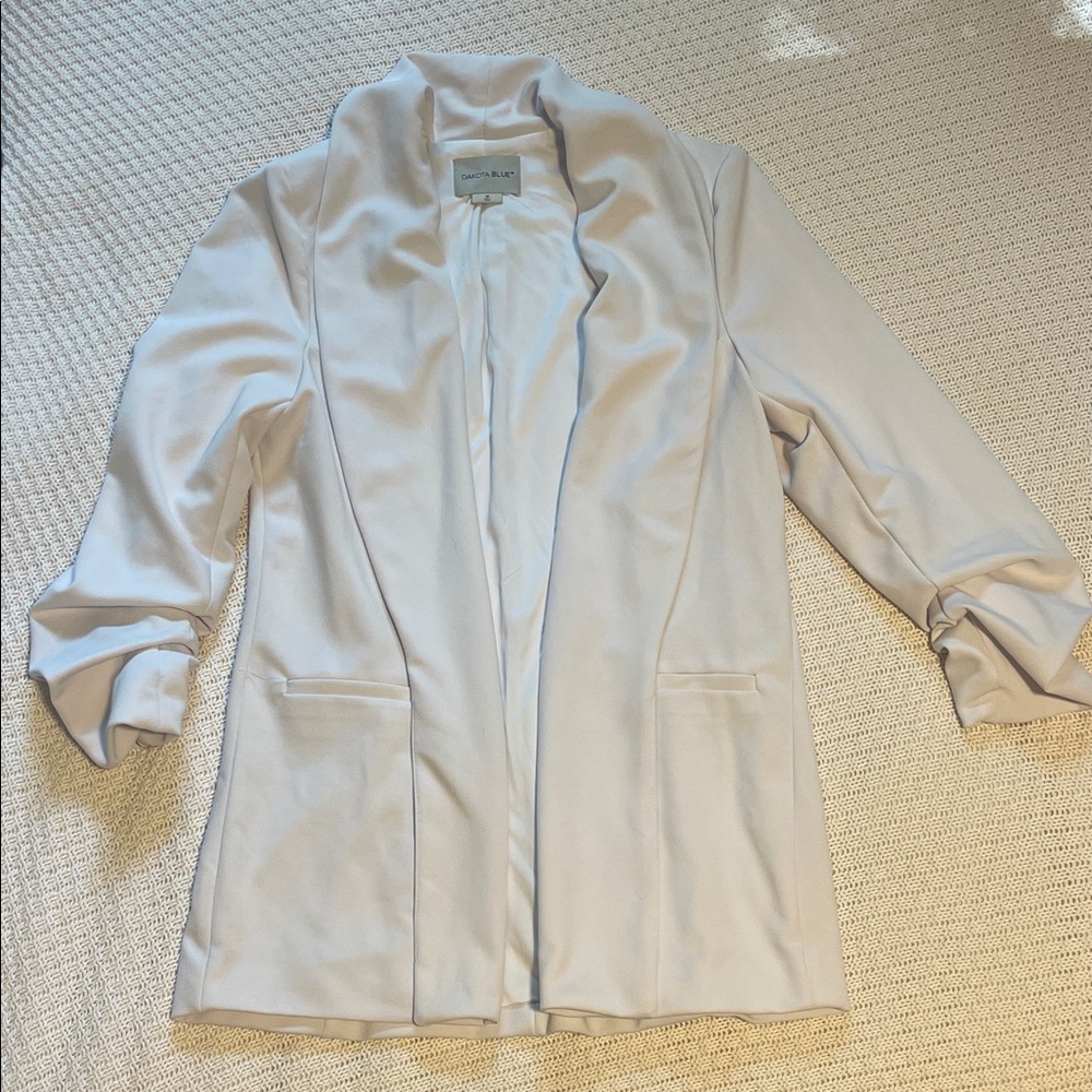 Elegant Cream Blazer